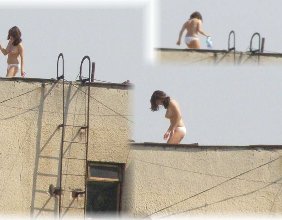 Topless bloc 1
