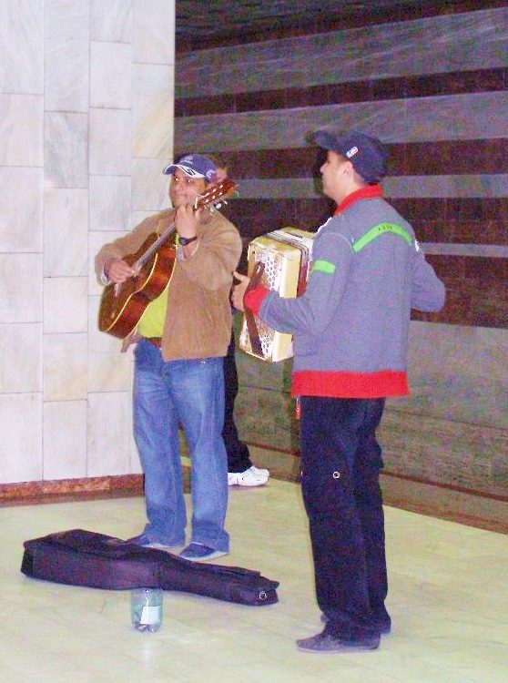 JeanBica lautari la metrou