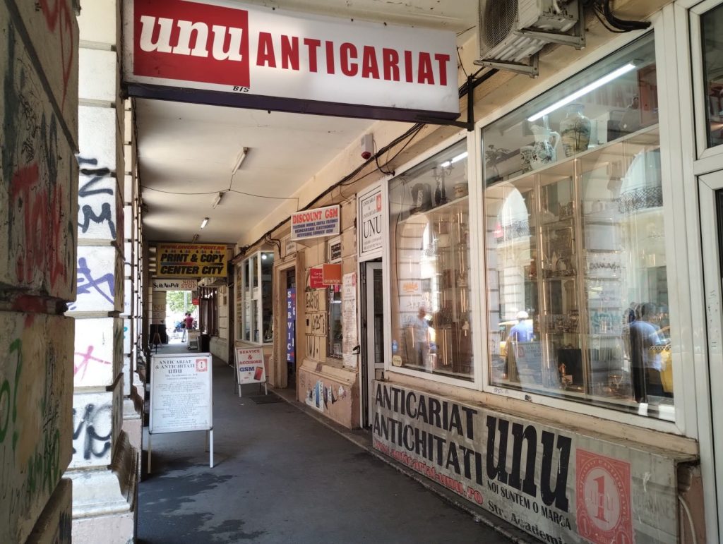 Anticariat UNU Str Academiei nr. 4 6 www.anticariat unu.ro Anticariat carti vechi buchinisti Bucuresti anticar