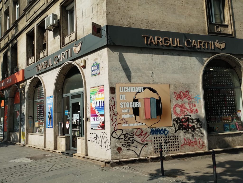 Targul Cartii www.targulcartii.ro Bdul Magheru nr 18 Anticariat carti vechi buchinisti Bucuresti anticar 11